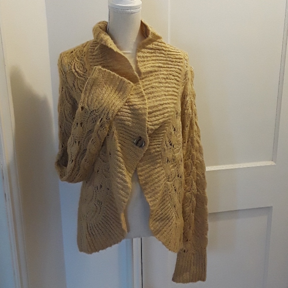 Button sweater